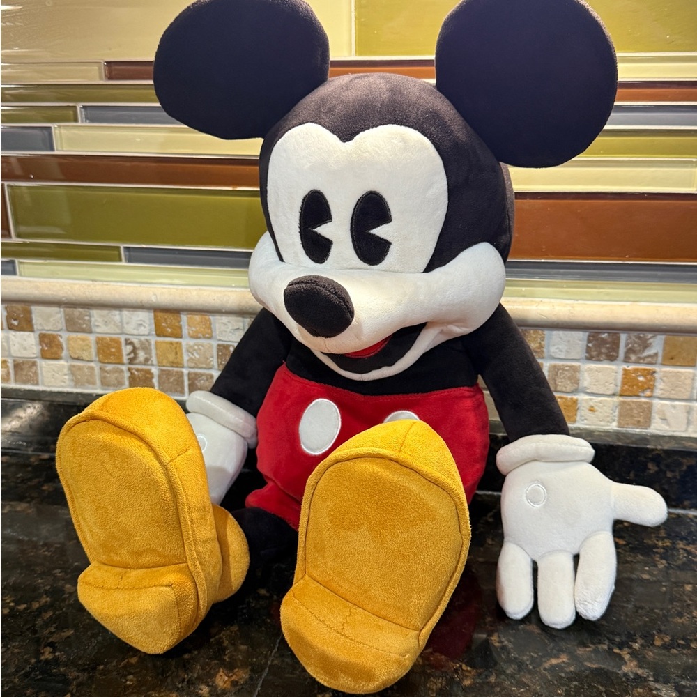 Folkmanis Disney 5008 Mickey Mouse Hand Puppet RARE Unplayed With Excellent Mint